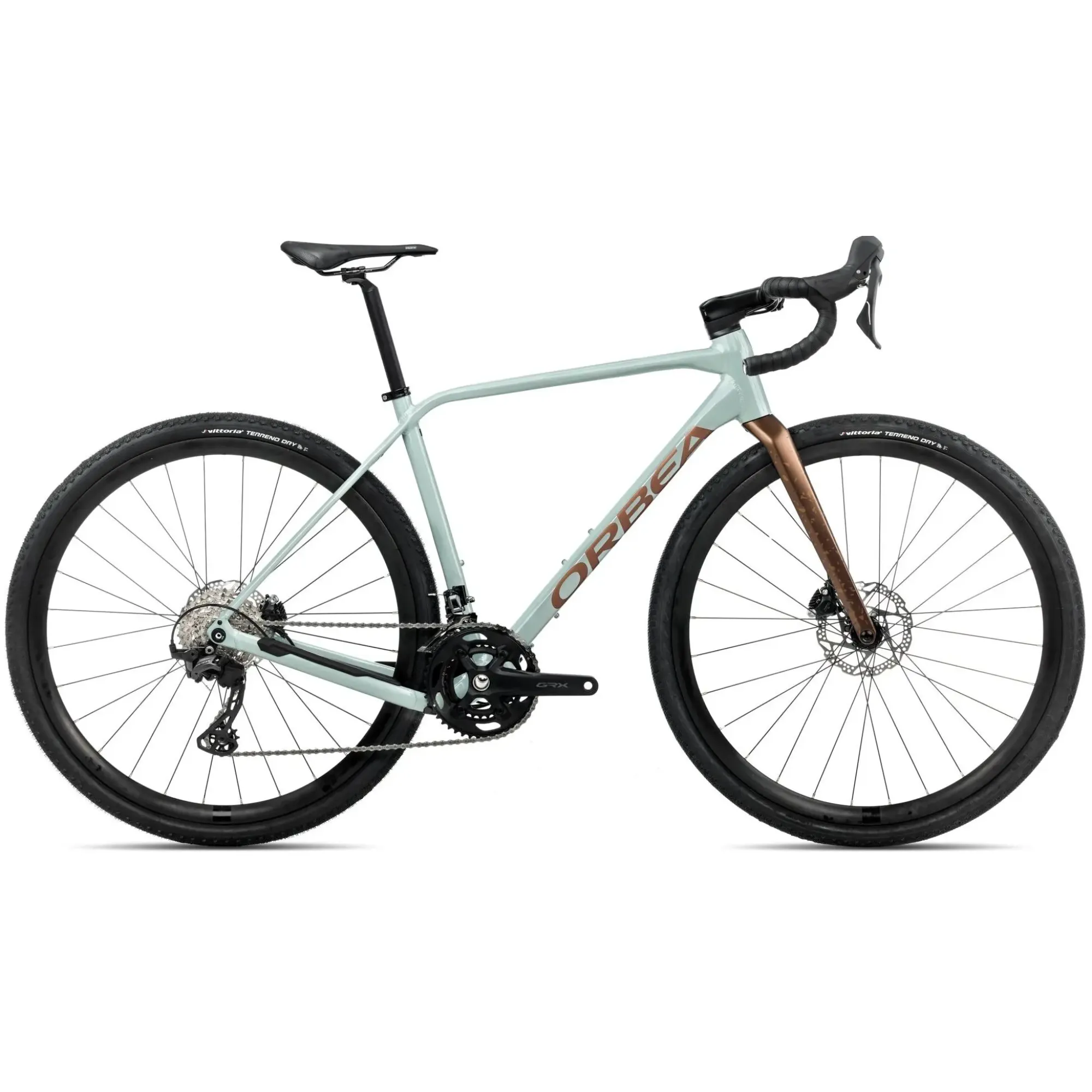 Orbea Terra H30 – vsestransko gravel kolo za makadam in ceste | SportR.si~mv2 (1) Orbea Terra H30 – vsestransko gravel kolo za makadam, ceste in pustolovščine, na voljo pri SportR.si.